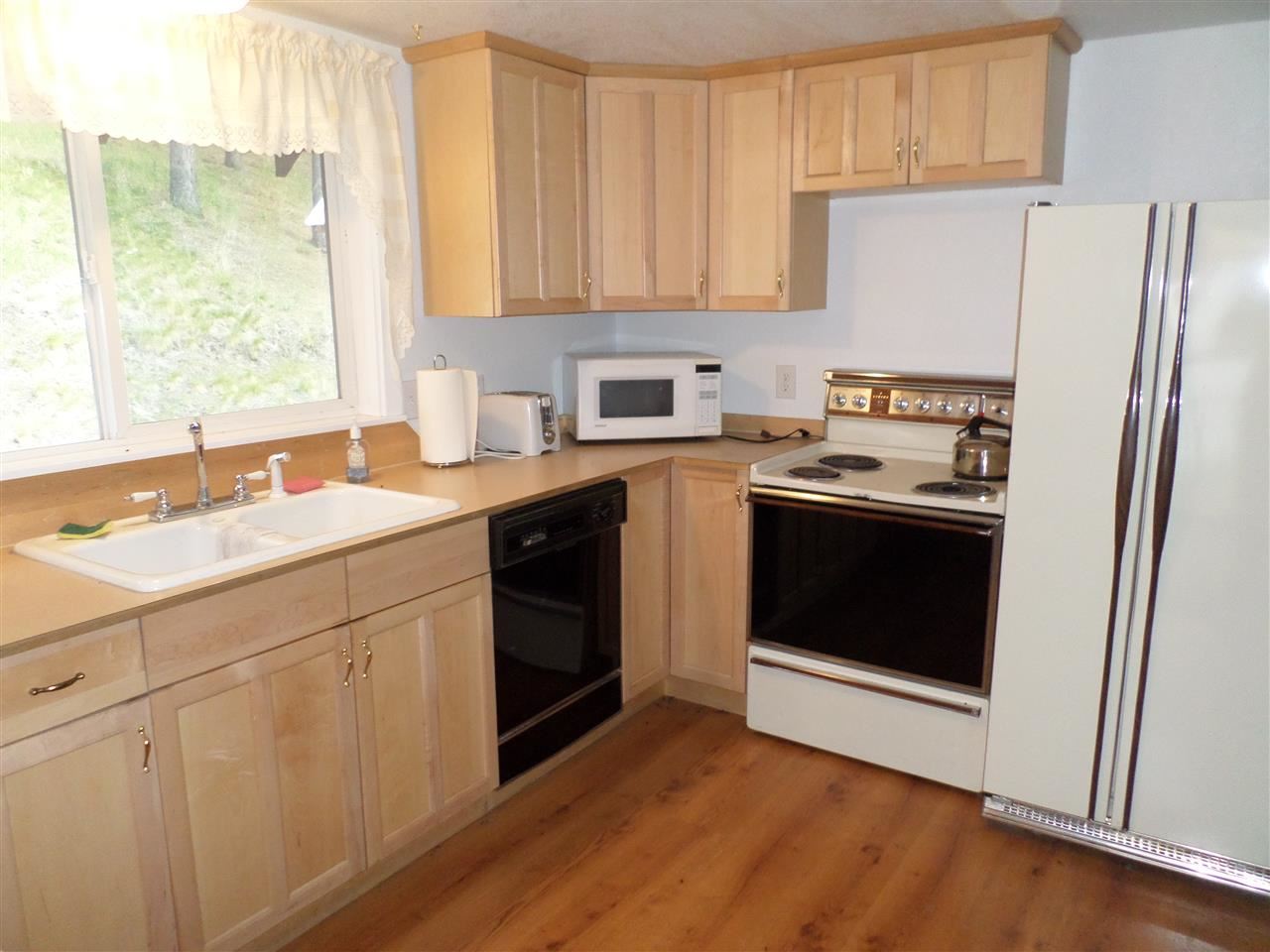 3039 Pleasant Valley Road Rice, WA 99167 - Photo 10 of 16