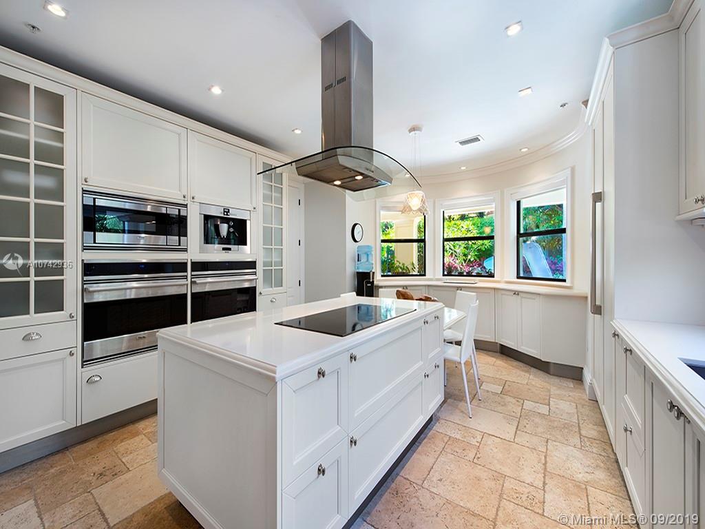 6034 Pine Tree Drive Miami Beach, FL 33140 - Photo 15 of 28