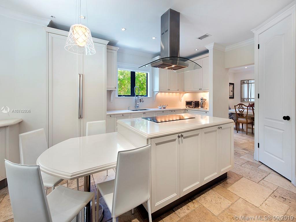 6034 Pine Tree Drive Miami Beach, FL 33140 - Photo 16 of 28