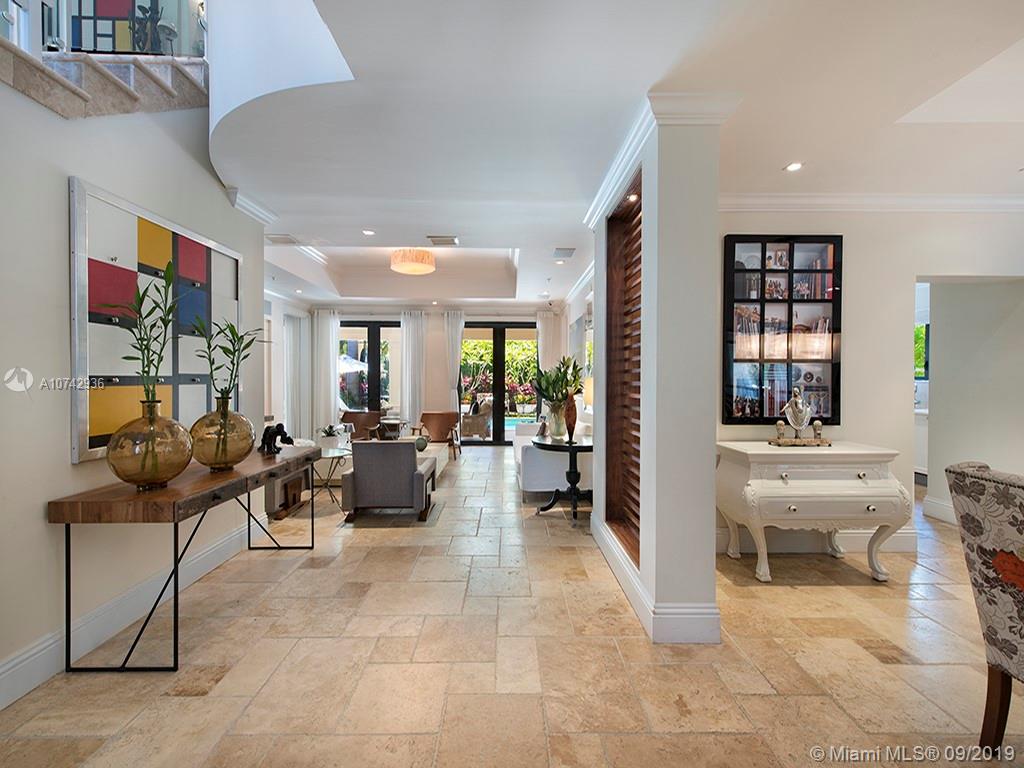 6034 Pine Tree Drive Miami Beach, FL 33140 - Photo 5 of 28