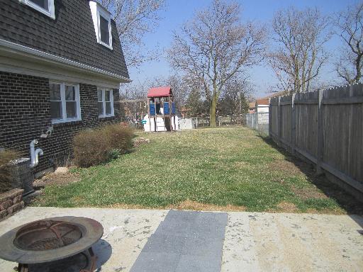 545 Beck Road Lindenhurst, IL 60046 - Photo 16 of 16