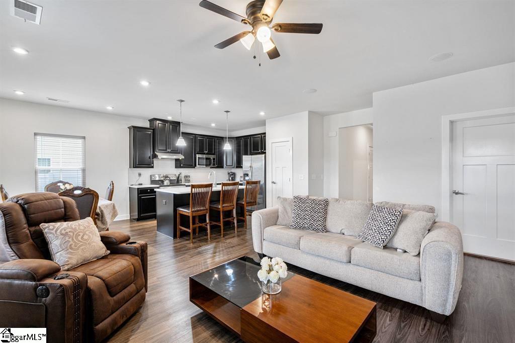 405 Spokane Drive Greenville, SC 29607 - Photo 8 of 24