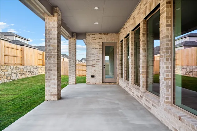 $479,000 | 639 Bay Breeze Drive, Kyle, TX 78640