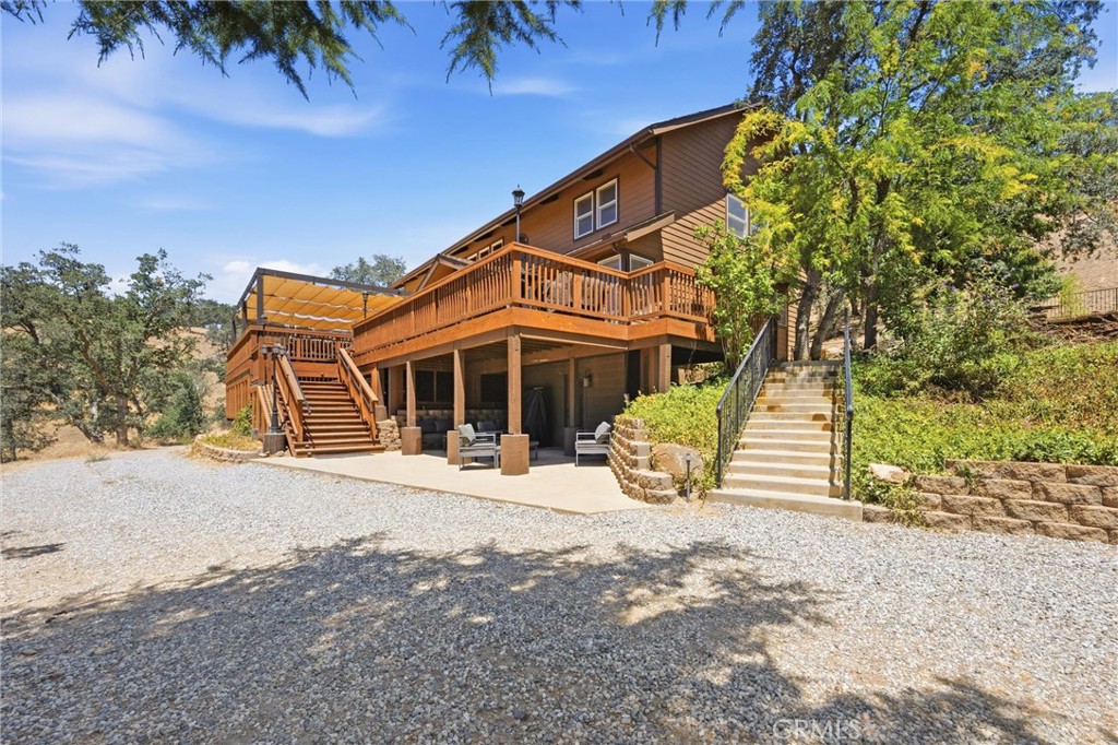 20205 Old Town Road Tehachapi, CA 93561 - Photo 5 of 75