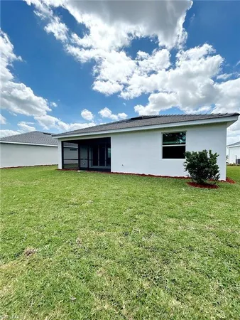 $2,500 | 3172 Weston Manor Drive, Alva, FL 33920