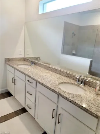 $2,500 | 3172 Weston Manor Drive, Alva, FL 33920