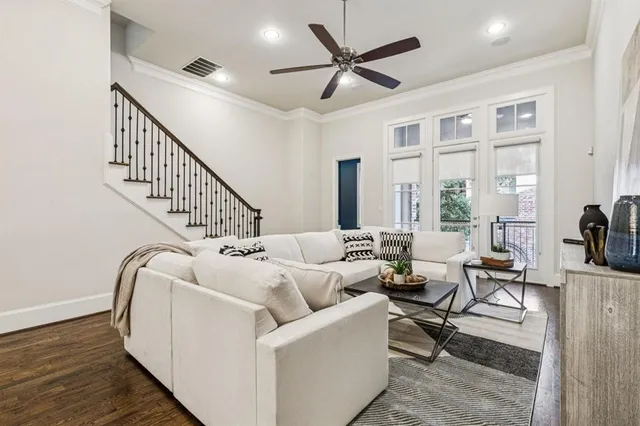 $4,300 | 2138 Aylesport Drive, Dallas, TX 75201