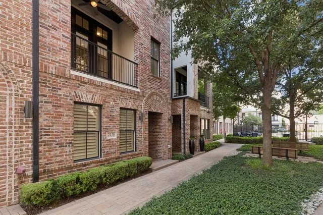 $4,300 | 2138 Aylesport Drive, Dallas, TX 75201