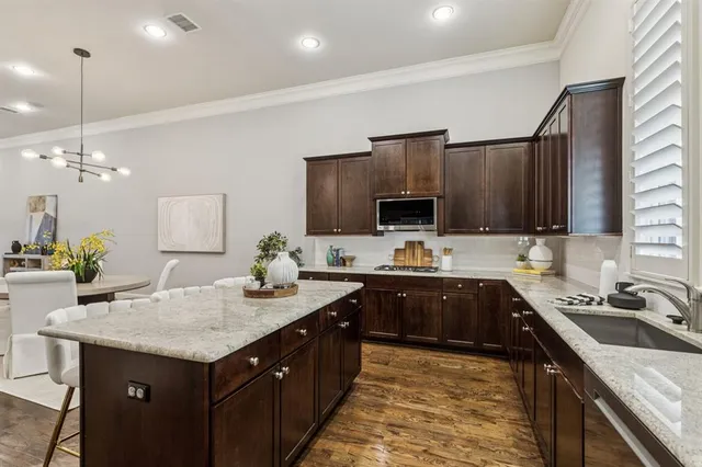 $4,300 | 2138 Aylesport Drive, Dallas, TX 75201