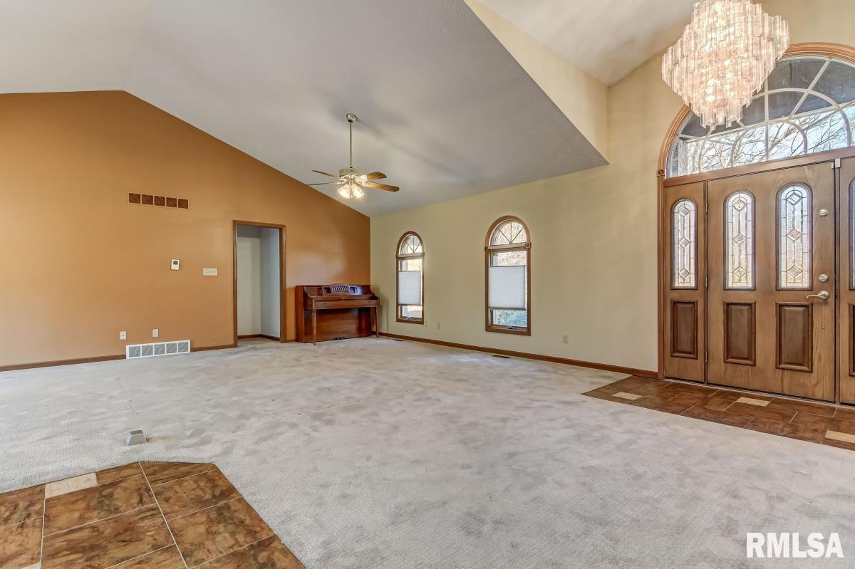 8089 South Vigal Road Pawnee, IL 62558 - Photo 11 of 57