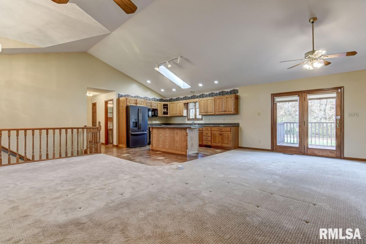 8089 South Vigal Road Pawnee, IL 62558 - Photo 13 of 57
