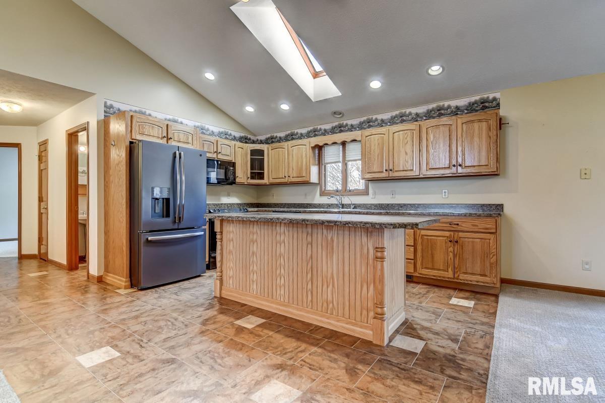 8089 South Vigal Road Pawnee, IL 62558 - Photo 16 of 57