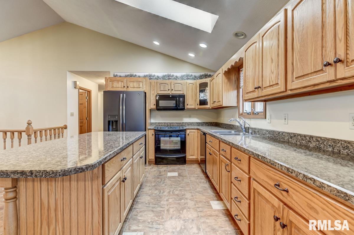 8089 South Vigal Road Pawnee, IL 62558 - Photo 17 of 57