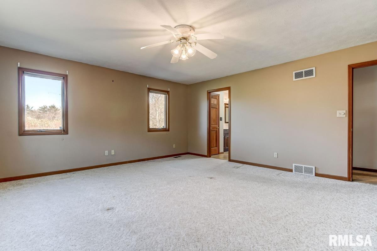 8089 South Vigal Road Pawnee, IL 62558 - Photo 20 of 57