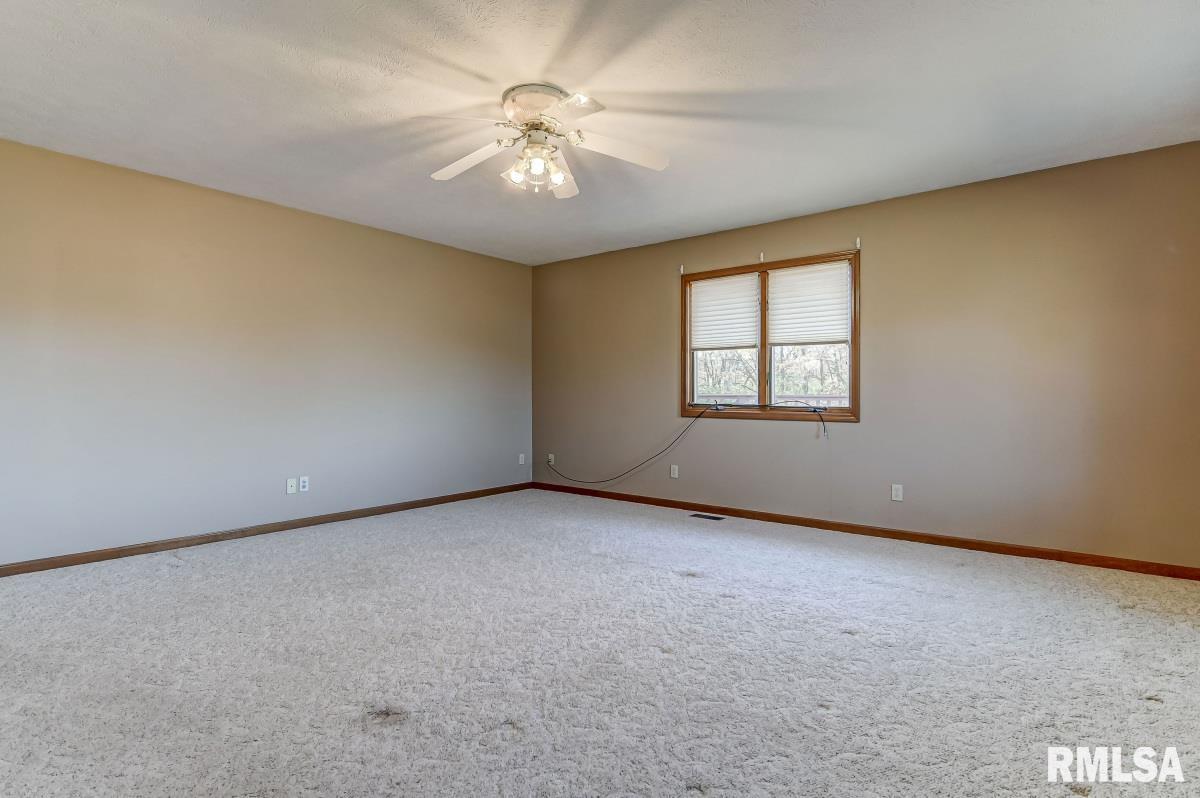 8089 South Vigal Road Pawnee, IL 62558 - Photo 21 of 57