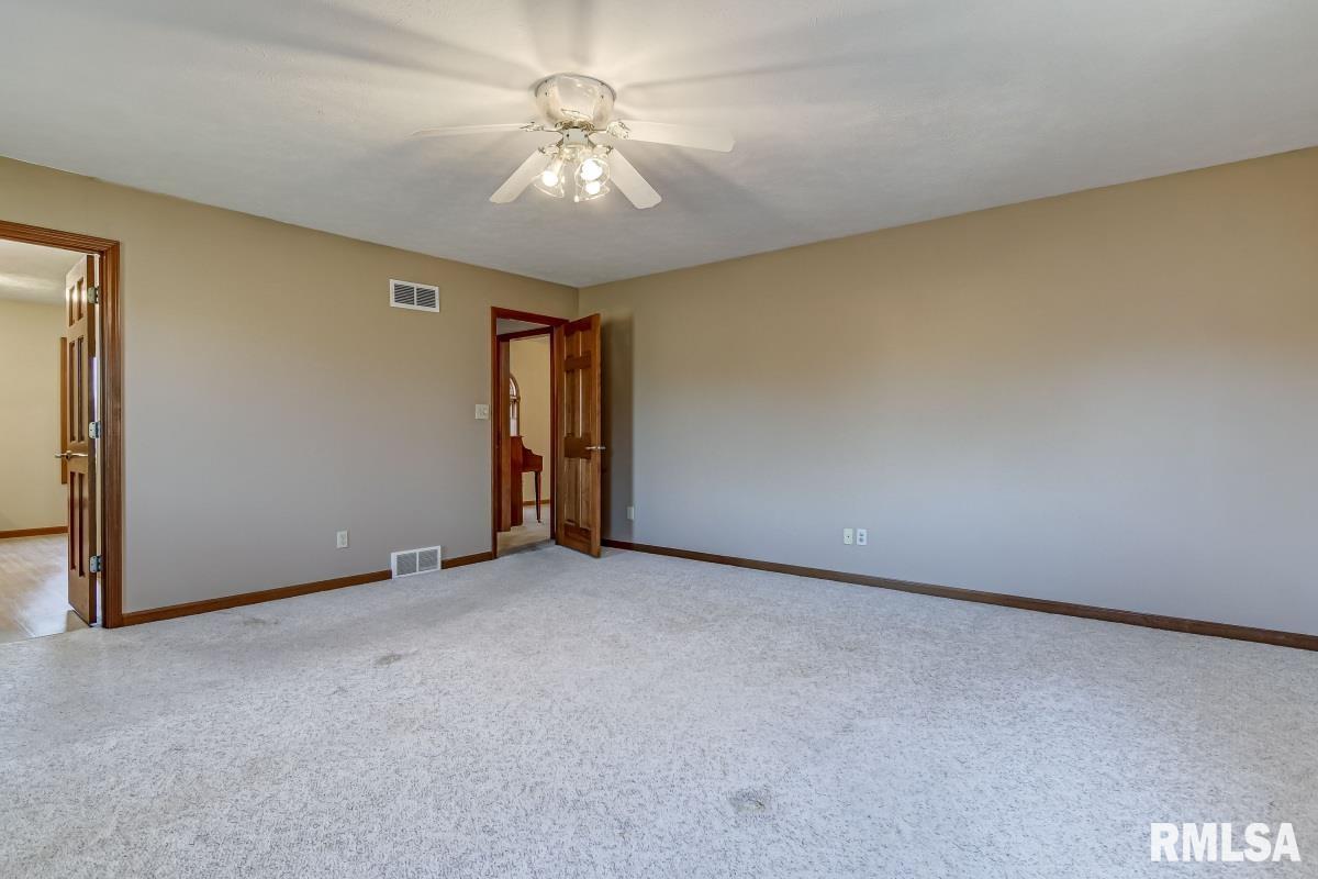 8089 South Vigal Road Pawnee, IL 62558 - Photo 22 of 57