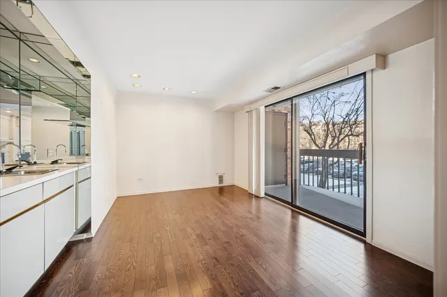 $625,000 | 3741 Mission Hills Road, Unit 102, Northbrook, IL 60062