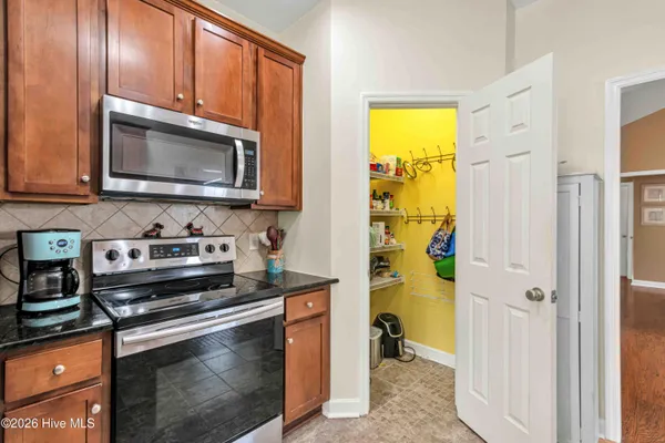 $320,000 | 301 Elk Court, Jacksonville, NC 28546