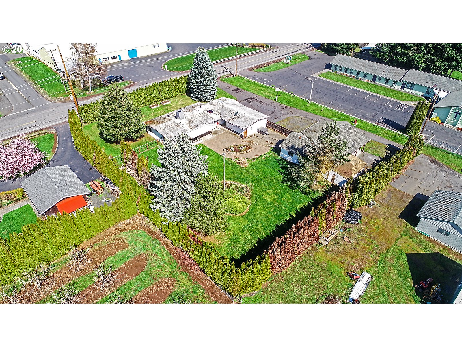 1465 Tucker Road Hood River, OR 97031 - Photo 46 of 48 a view of an outdoor space