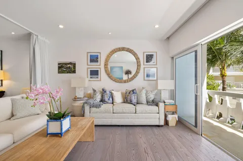 $2,300,000 | 300 South Ocean Boulevard, Unit 3F, Palm Beach, FL 33480