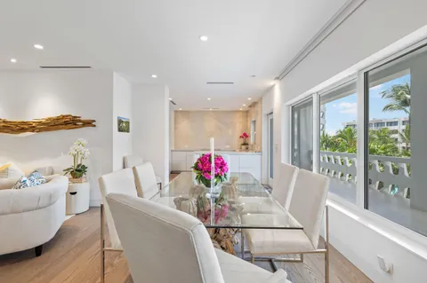 $2,300,000 | 300 South Ocean Boulevard, Unit 3F, Palm Beach, FL 33480