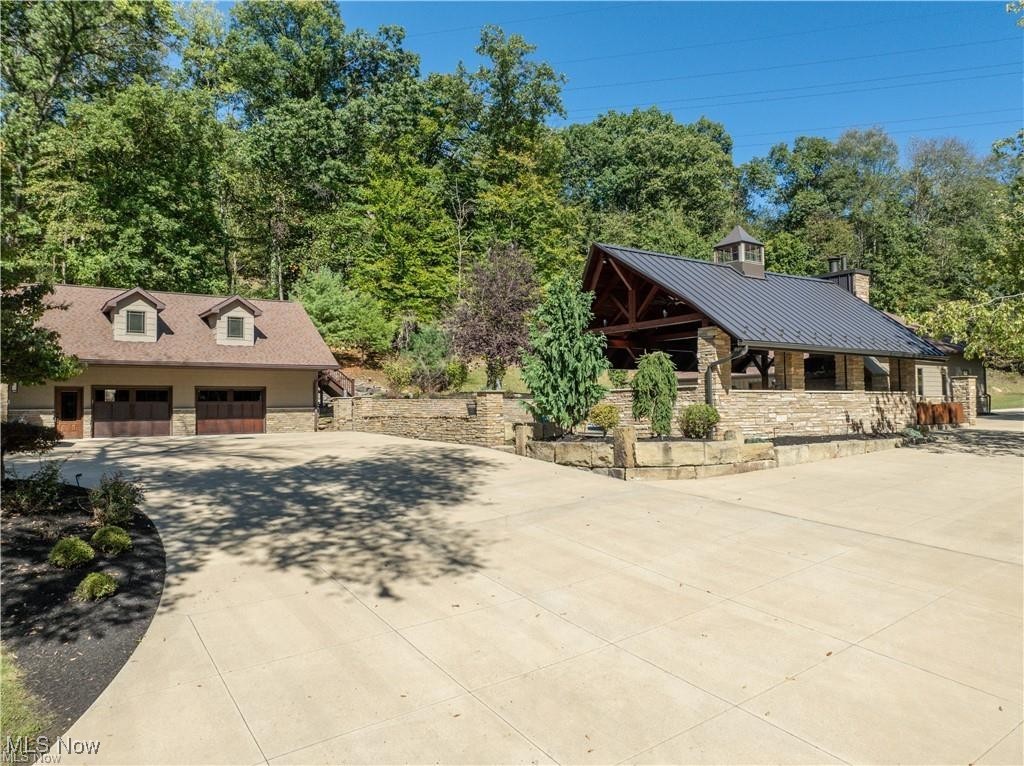 4133 Lace Road Northwest Malvern, OH 44644 - Photo 2 of 48