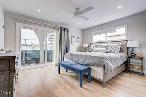 $2,095,000 | 1202 1st Street, Hermosa Beach, CA 90254
