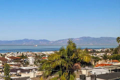 $2,095,000 | 1202 1st Street, Hermosa Beach, CA 90254