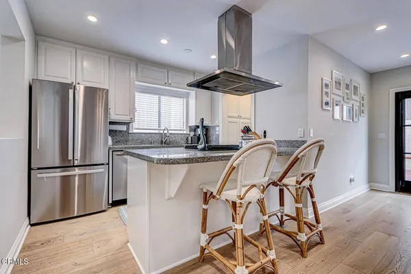 $2,095,000 | 1202 1st Street, Hermosa Beach, CA 90254