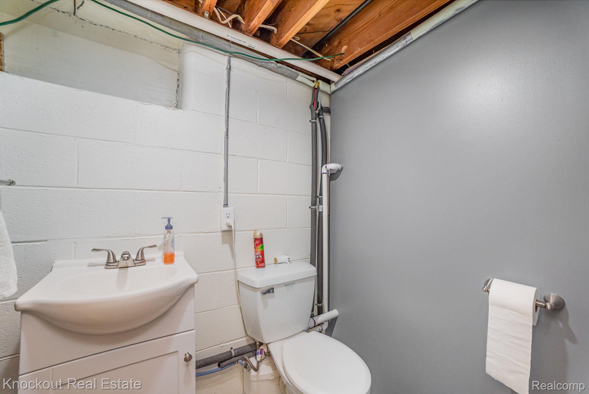 7481 Janes Road Saginaw, MI 48601 - Photo 26 of 33 Gallery Image 26
