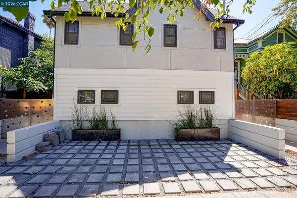 $2,250 | 1017 47th Street, Emeryville, CA 94608