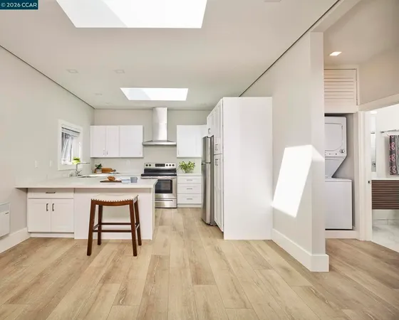 $2,250 | 1017 47th Street, Emeryville, CA 94608