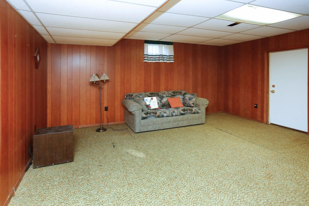 8294 Kingsbury Road Delton, MI 49046 - Photo 14 of 29 15016531_13