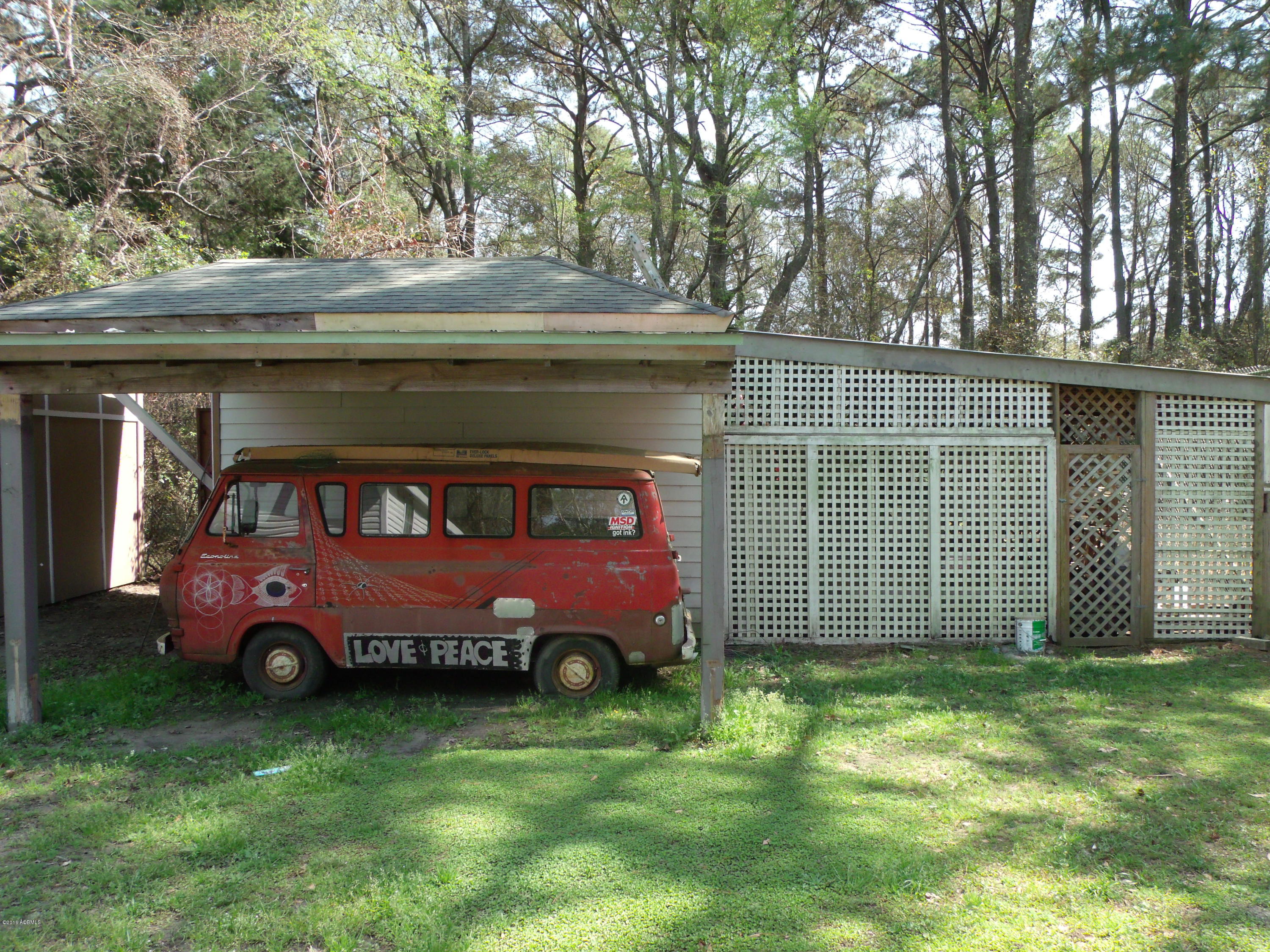 16 Coffin Point Road St. Helena Island, SC 29920 - Photo 6 of 20 264