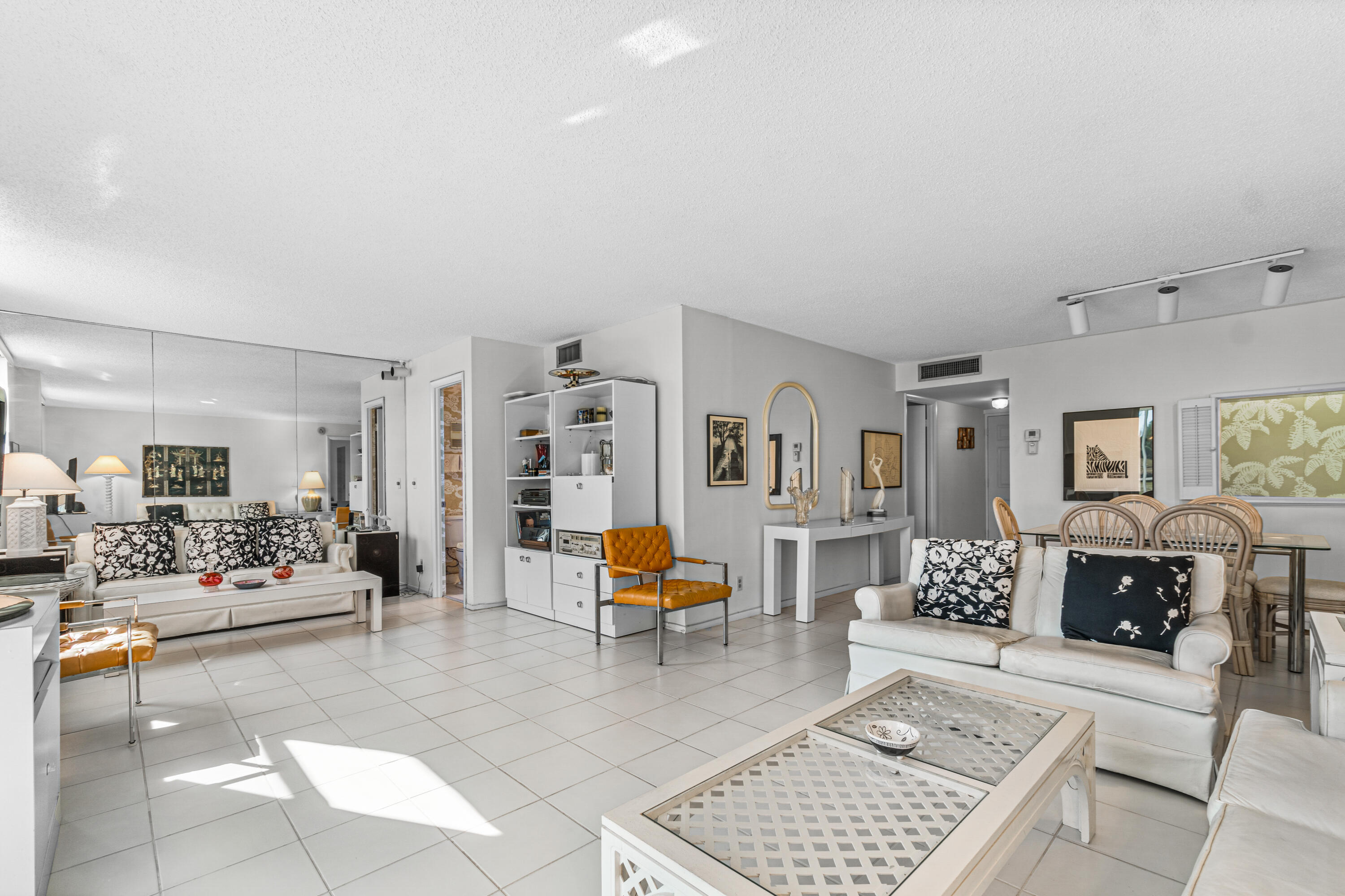 250 Northwest 67th Street, Unit 122 Boca Raton, FL 33487 - Photo 6 of 23 006-250Northwest67thStreet-BocaRaton-FL-