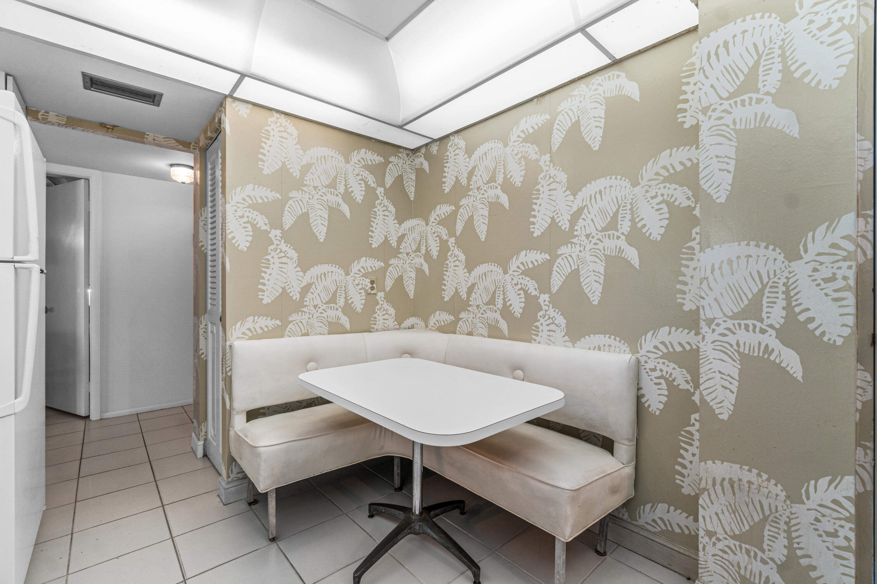250 Northwest 67th Street, Unit 122 Boca Raton, FL 33487 - Photo 9 of 23 010-250Northwest67thStreet-BocaRaton-FL-