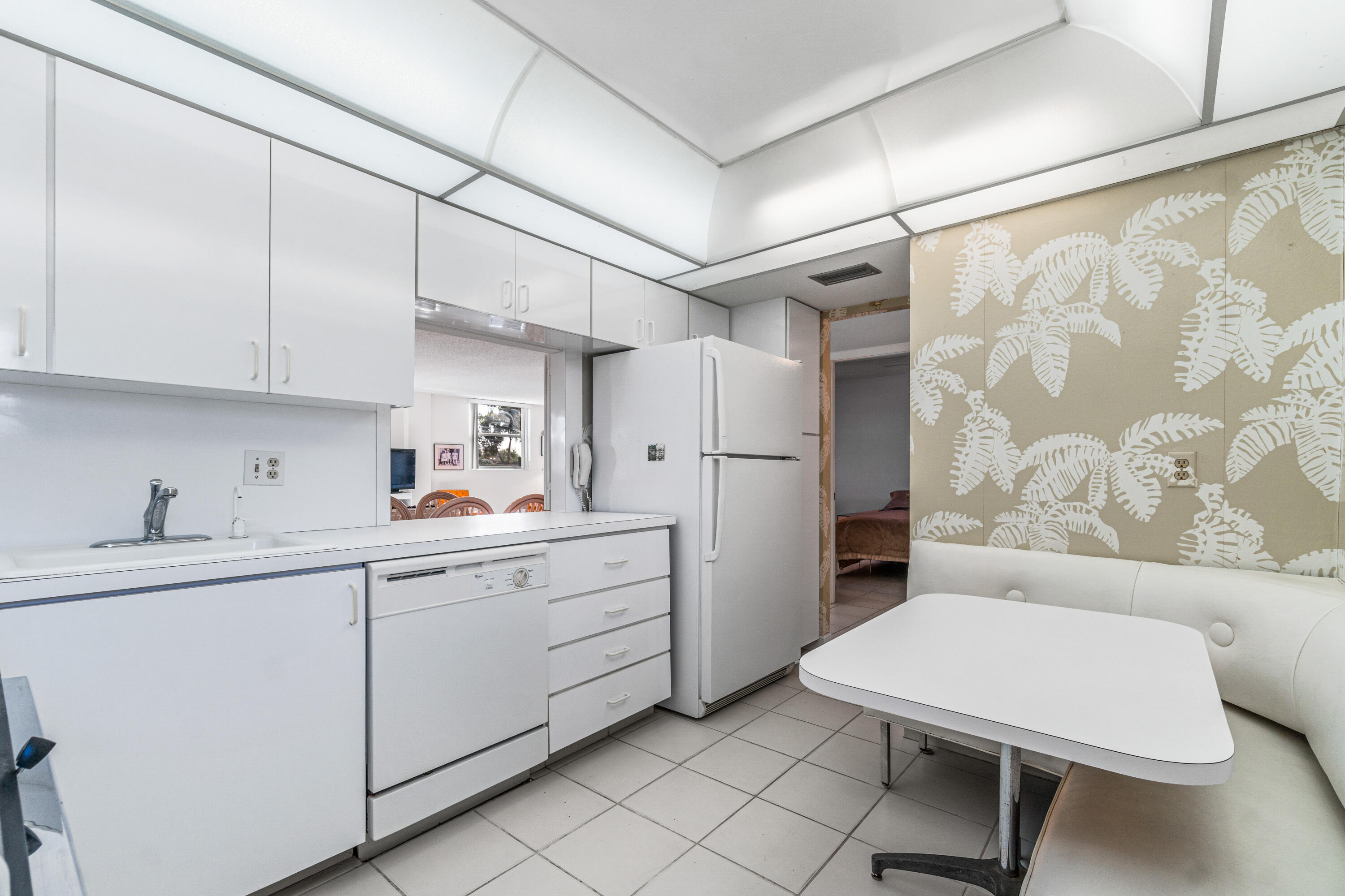 250 Northwest 67th Street, Unit 122 Boca Raton, FL 33487 - Photo 10 of 23 011-250Northwest67thStreet-BocaRaton-FL-