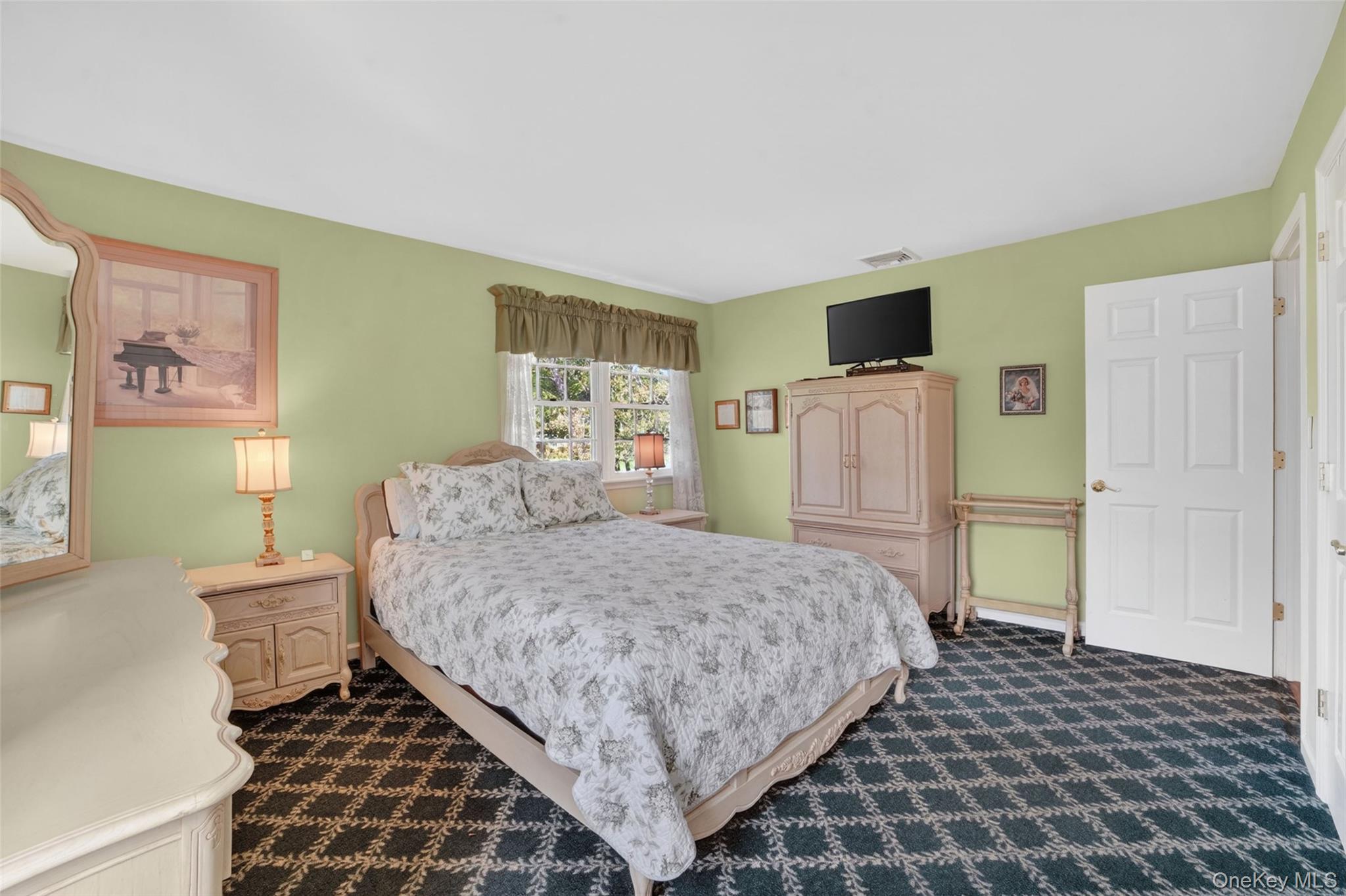 984 Fox Meadow Road Yorktown Heights, NY 10598 - Photo 22 of 36