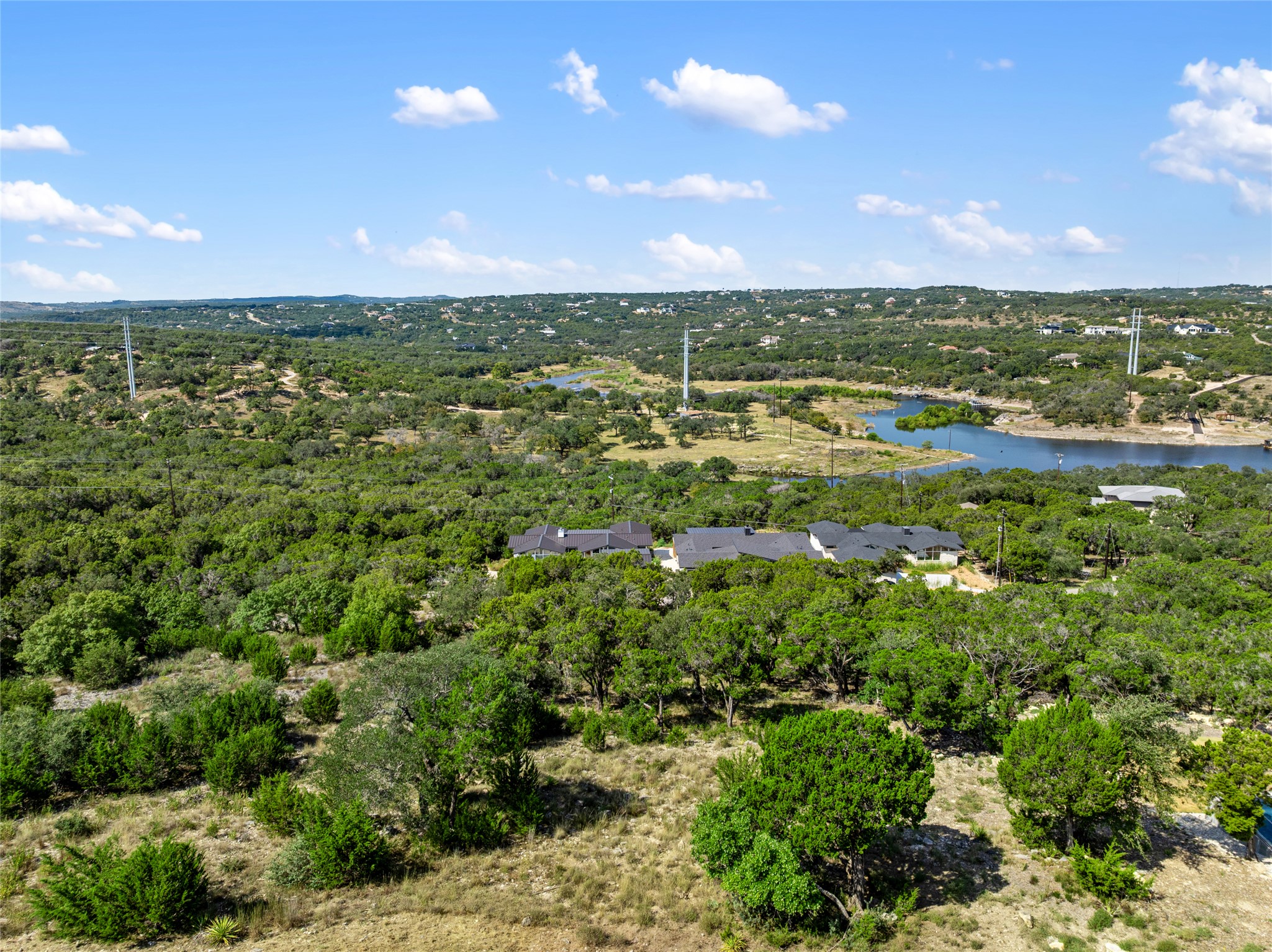 2804 Lakehurst Road Spicewood, TX 78669 - Photo 12 of 18
