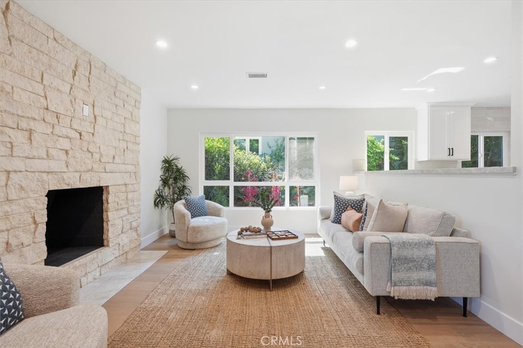 4611 Vanderhill Road Torrance, CA 90505 - Photo 7 of 42