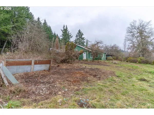 $194,900 | 26562 Highway 36, Cheshire, OR 97419