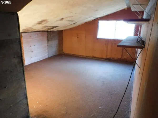 $194,900 | 26562 Highway 36, Cheshire, OR 97419