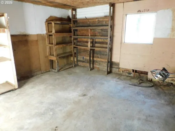 $194,900 | 26562 Highway 36, Cheshire, OR 97419