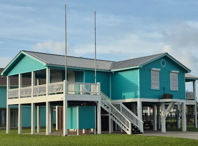 a view of house with front door