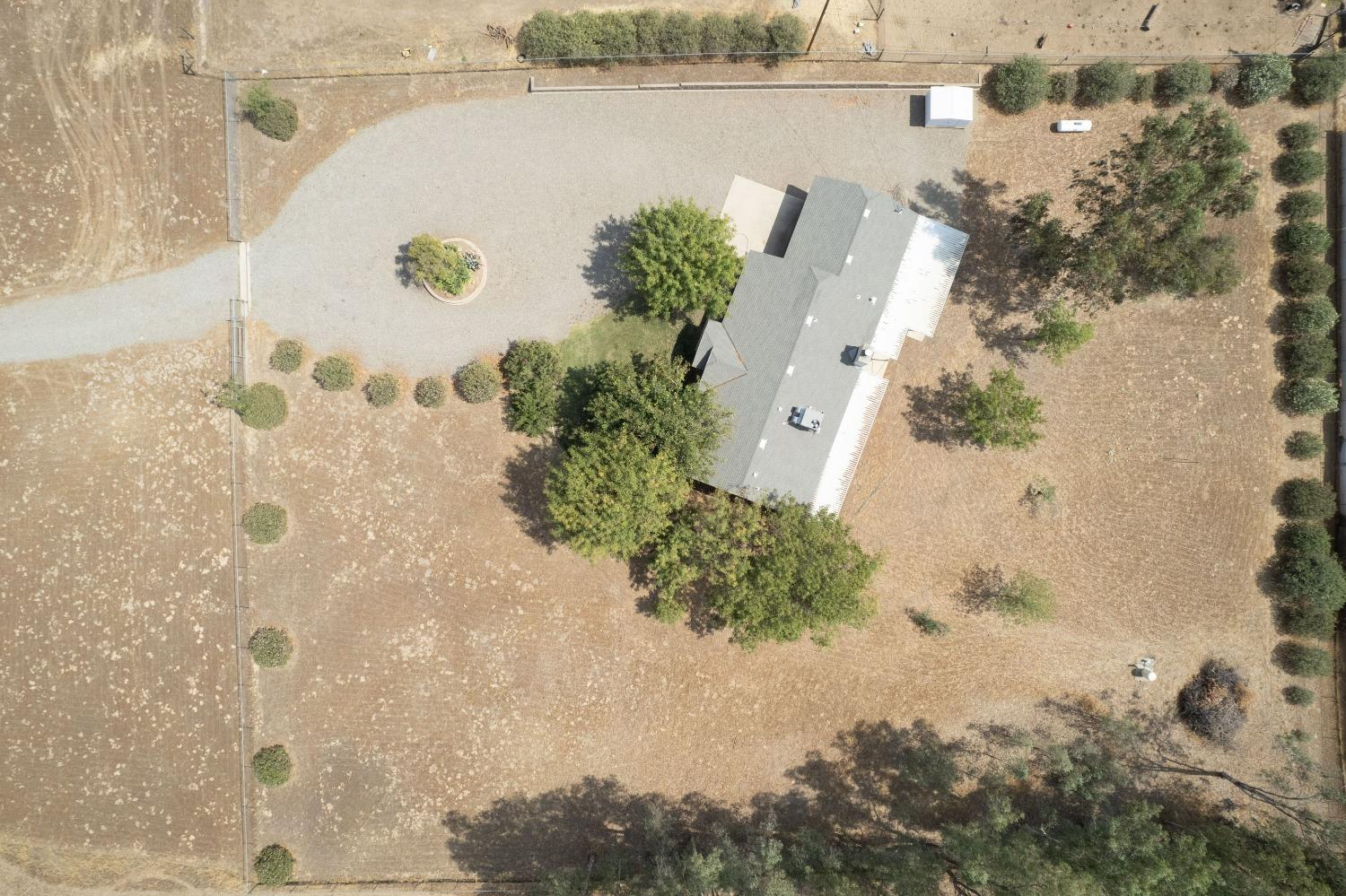 36730 Highway 145 Madera, CA 93636 - Photo 27 of 30 an aerial view of a house