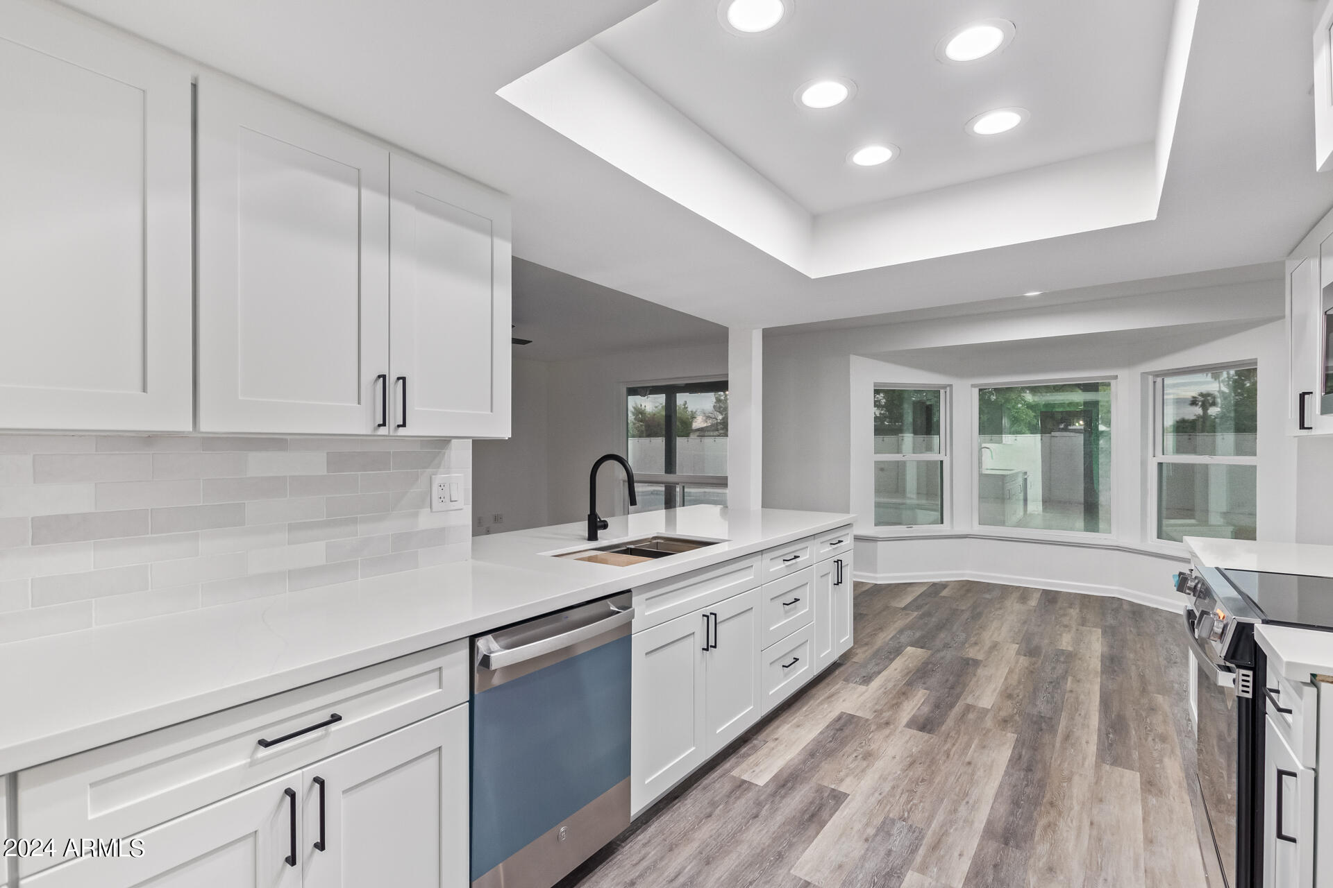 1893 East Bendix Drive Tempe, AZ 85283 - Photo 12 of 40 30 - Bendix