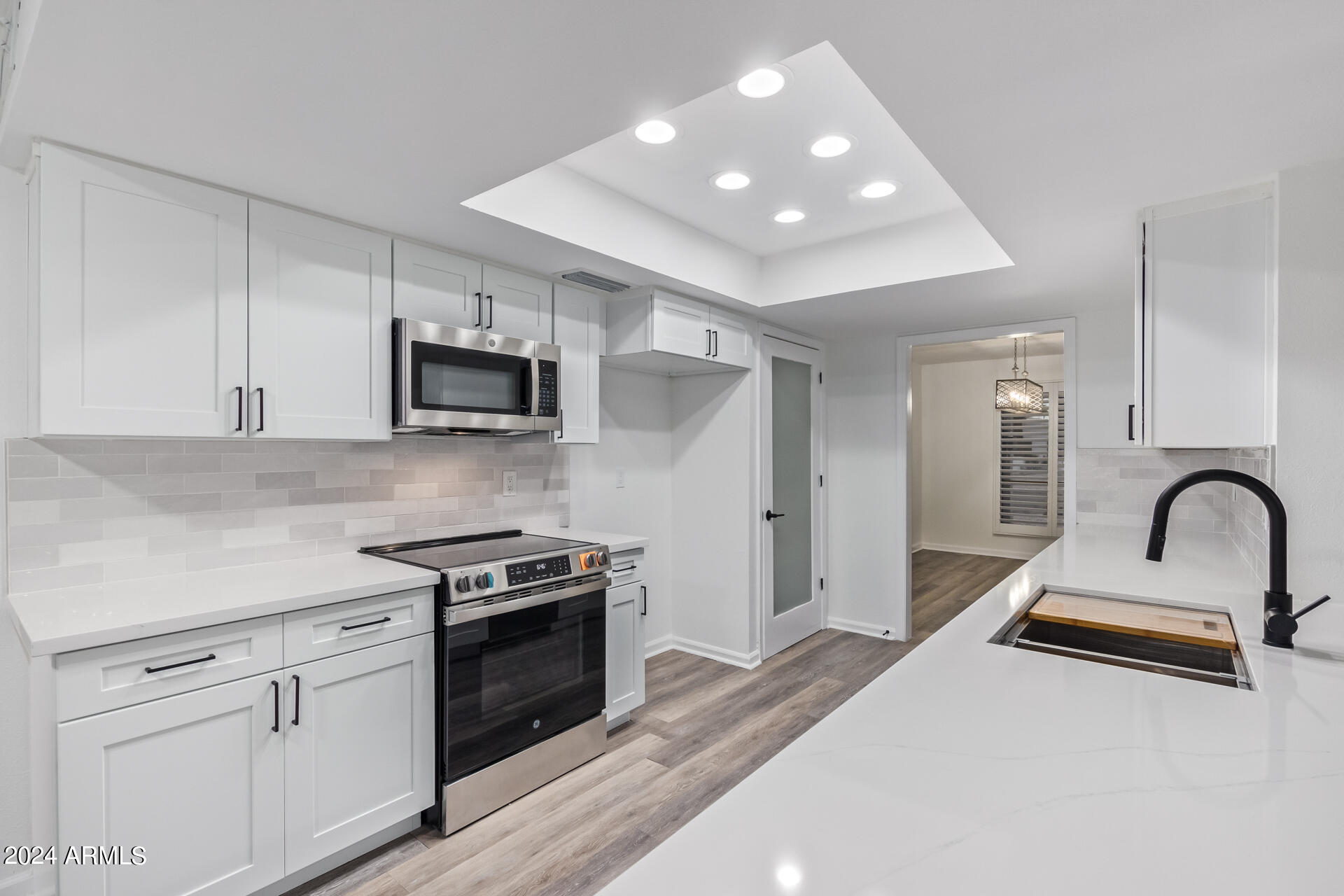 1893 East Bendix Drive Tempe, AZ 85283 - Photo 16 of 40 27 - Bendix