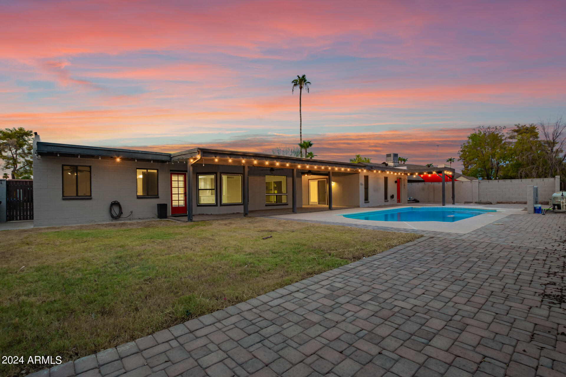 1893 East Bendix Drive Tempe, AZ 85283 - Photo 2 of 40 57 - Bendix