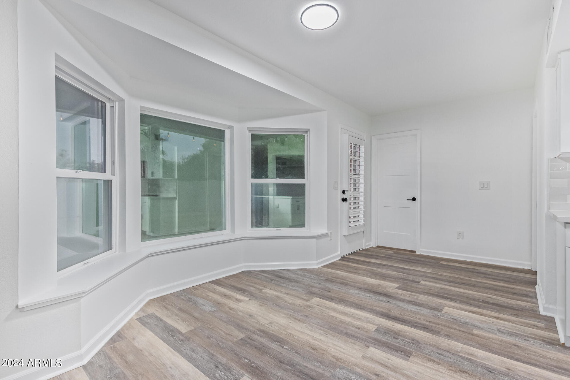 1893 East Bendix Drive Tempe, AZ 85283 - Photo 23 of 40 24 - Bendix