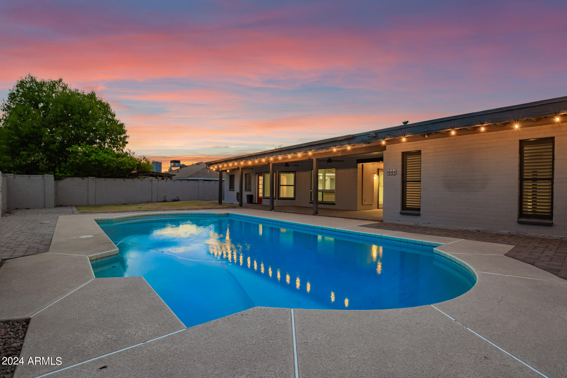 1893 East Bendix Drive Tempe, AZ 85283 - Photo 6 of 40 60 - Bendix